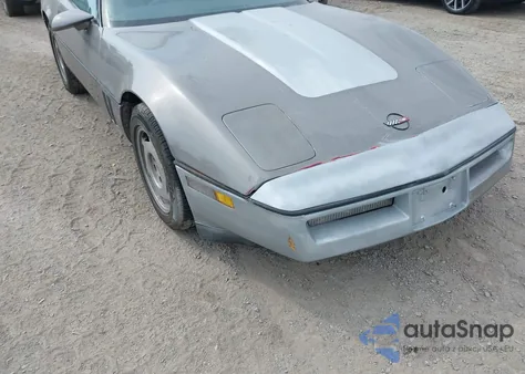 1988 Chevrolet Corvette из США, поврежденный, VIN 1G1YY2187J5105482
